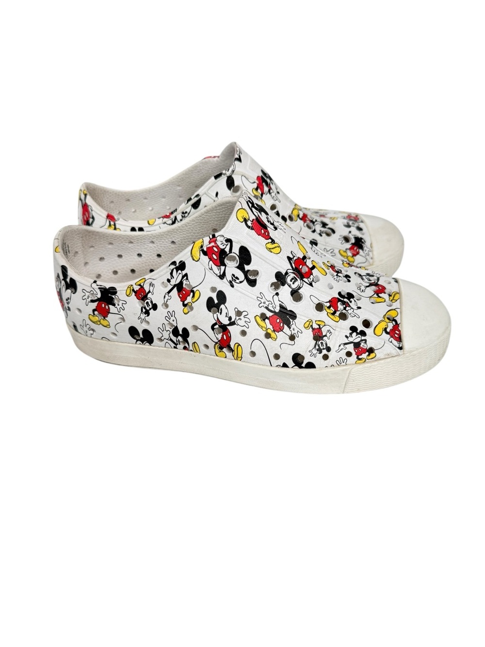 Native mickey mouse water athletic Shoes  Disney junior junior size 2